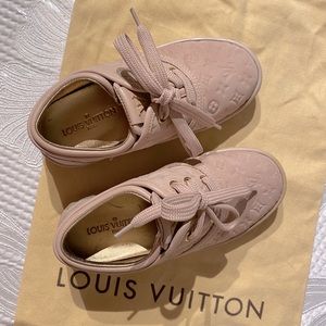 Louis Vuitton girls shoes